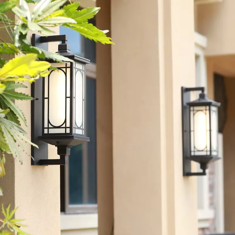 مصباح جداري خارجي حديث بتصميم  - مراجعة Outdoor Lighting Garden وسعره